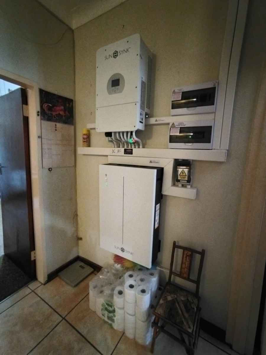 4 Bedroom Property for Sale in Warrenton Northern Cape
